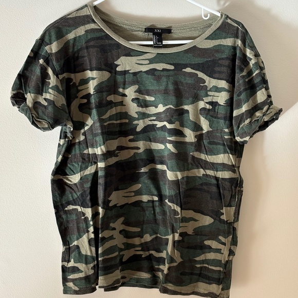 Forever 21 | short sleeve camo tee | size large - Picture 1 of 2